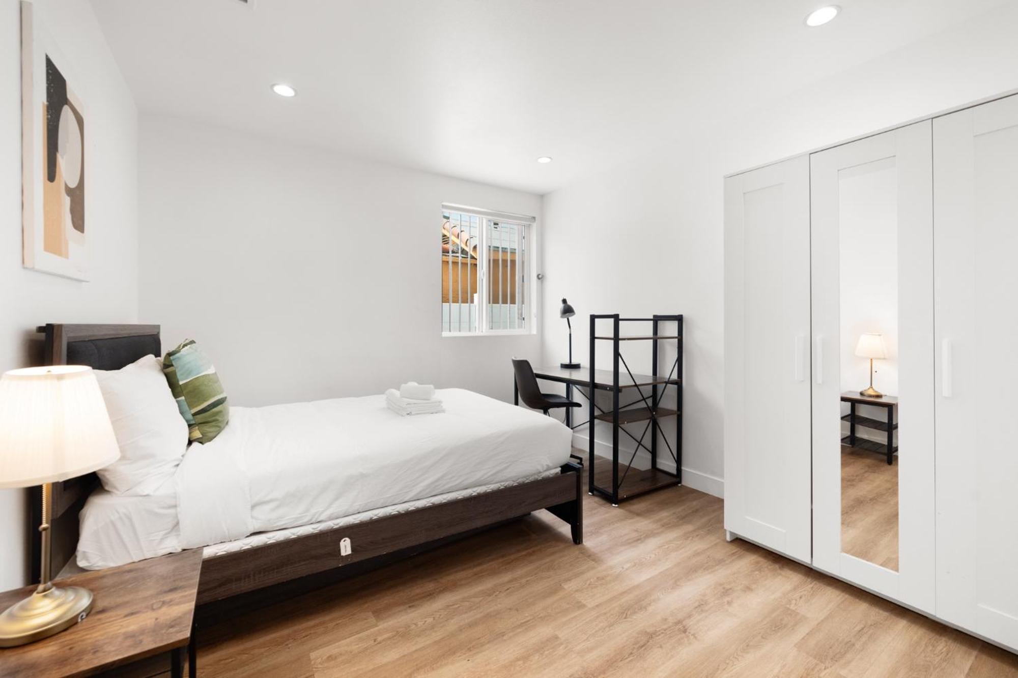 Spacious 1-Bd Hideaway Close To Usc Room With Share Livingroom Лос Анджелис Екстериор снимка