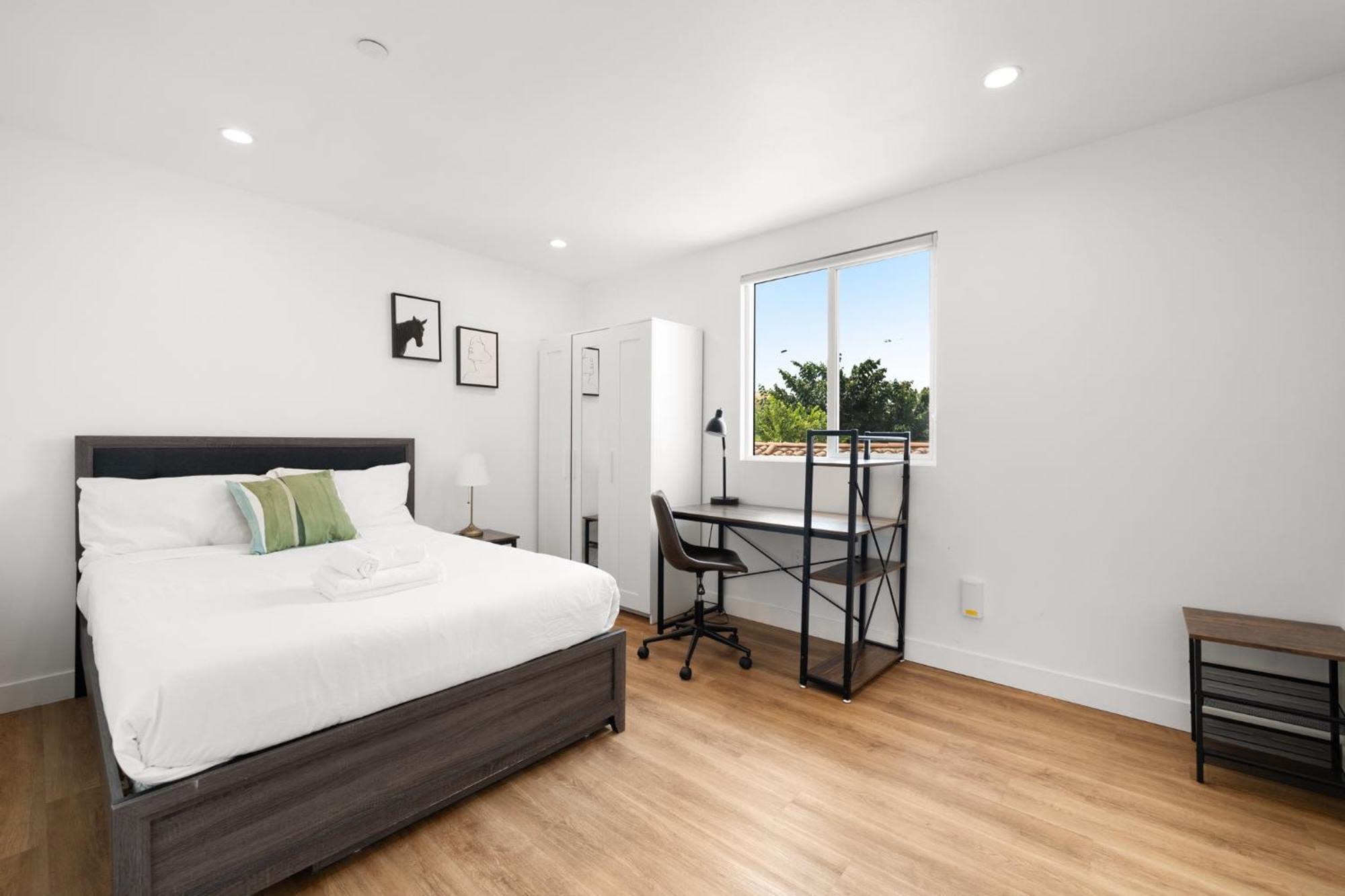 Spacious 1-Bd Hideaway Close To Usc Room With Share Livingroom Лос Анджелис Екстериор снимка