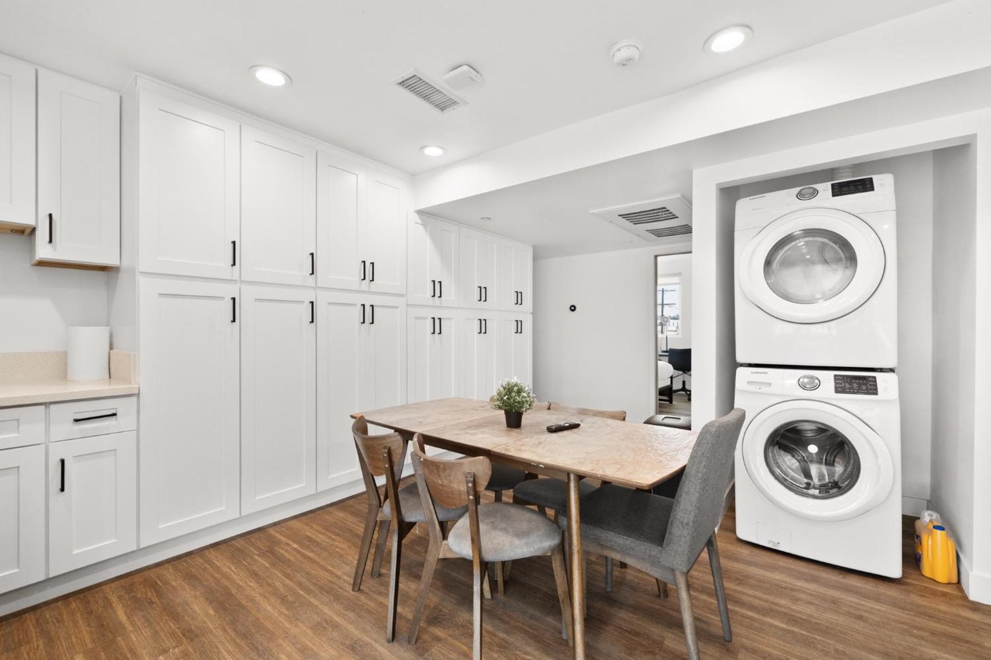 Spacious 1-Bd Hideaway Close To Usc Room With Share Livingroom Лос Анджелис Екстериор снимка