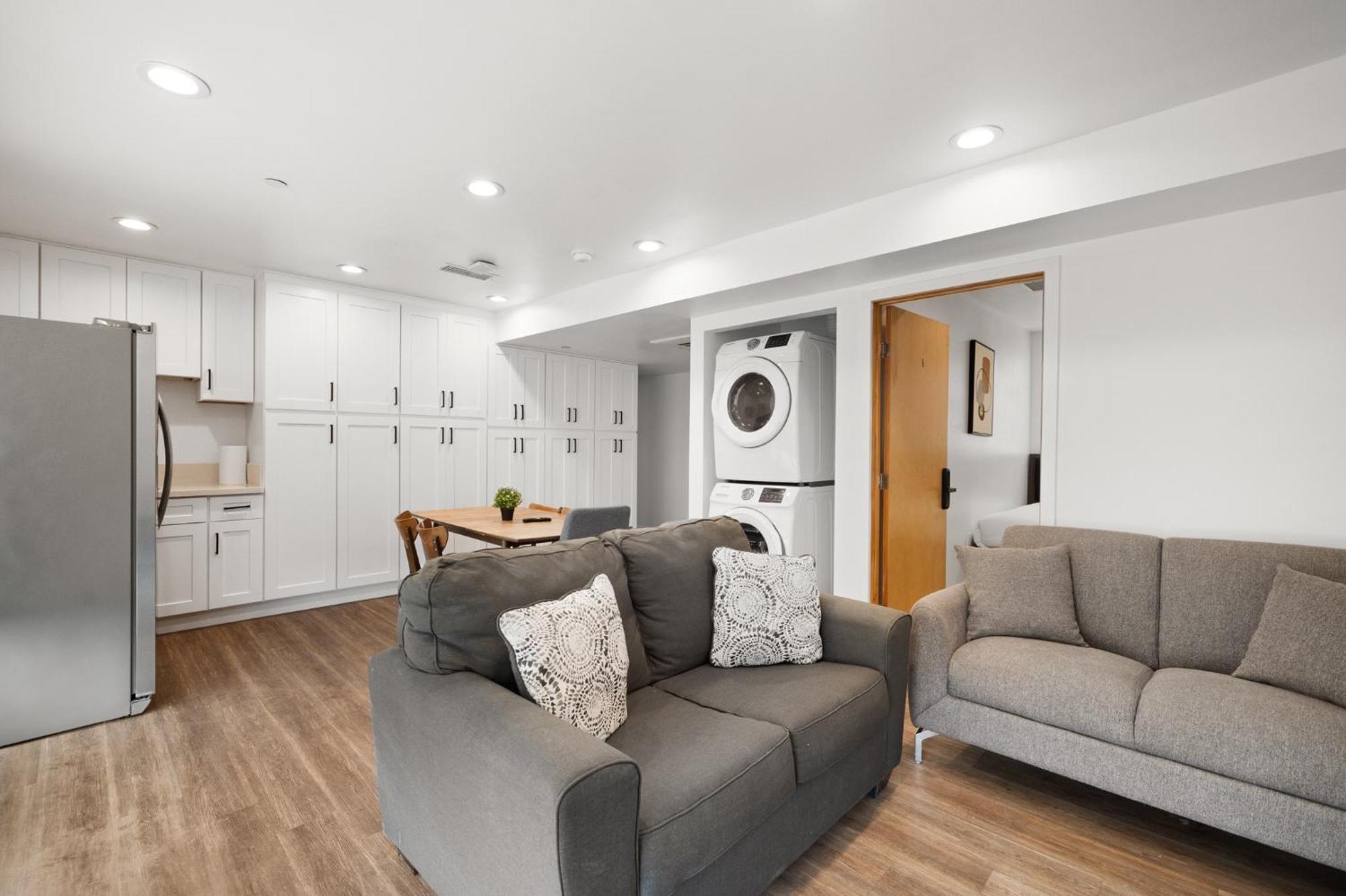 Spacious 1-Bd Hideaway Close To Usc Room With Share Livingroom Лос Анджелис Екстериор снимка