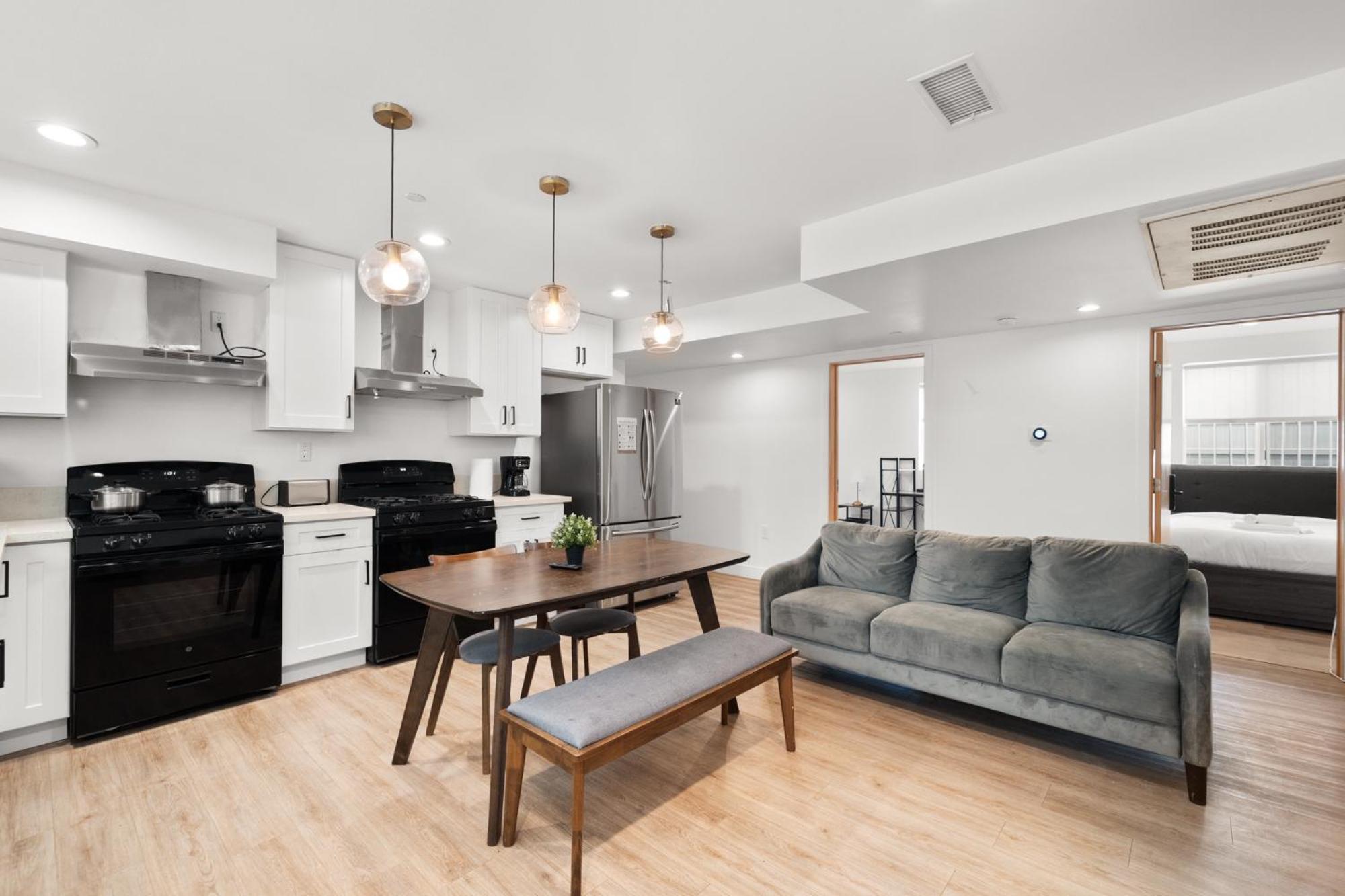 Spacious 1-Bd Hideaway Close To Usc Room With Share Livingroom Лос Анджелис Екстериор снимка